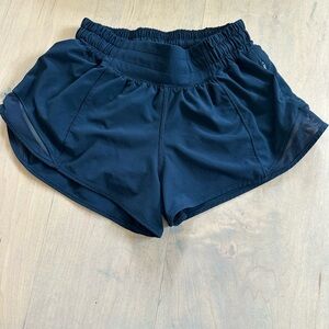 Lululemon Hotty Hot Shorts - Size 2- navy blue